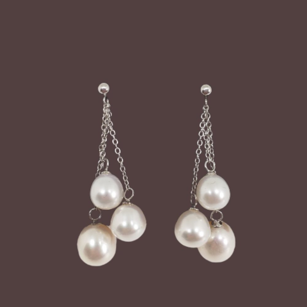 White Freshwater Pearl Dangle Cluster Earrings (NWOT)